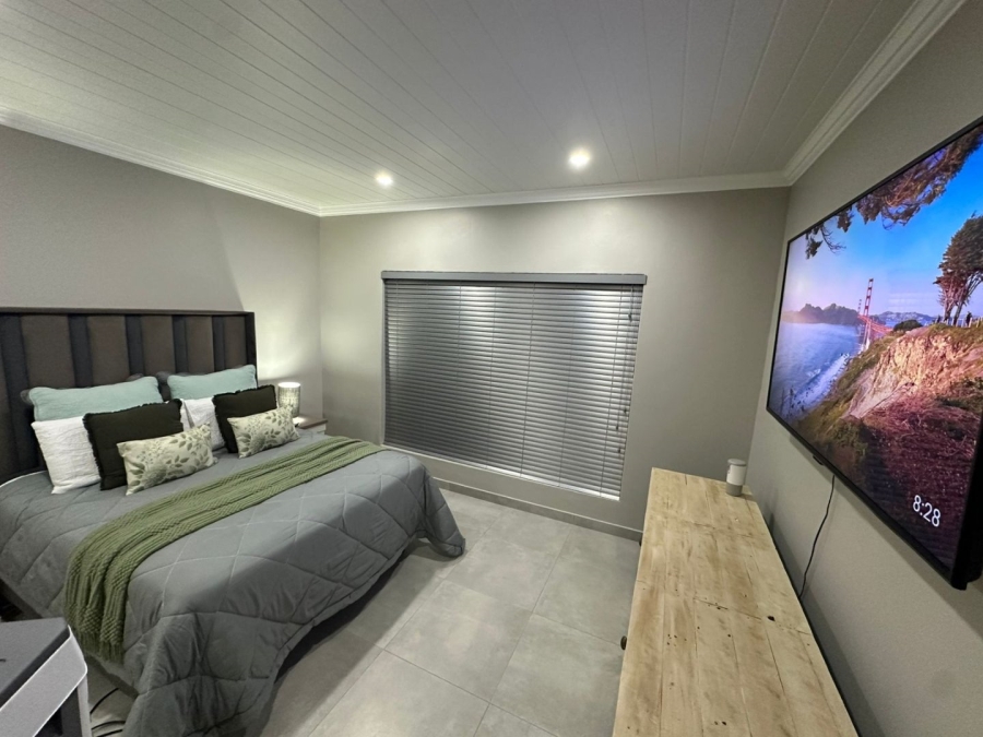 To Let 3 Bedroom Property for Rent in Flamwood North West